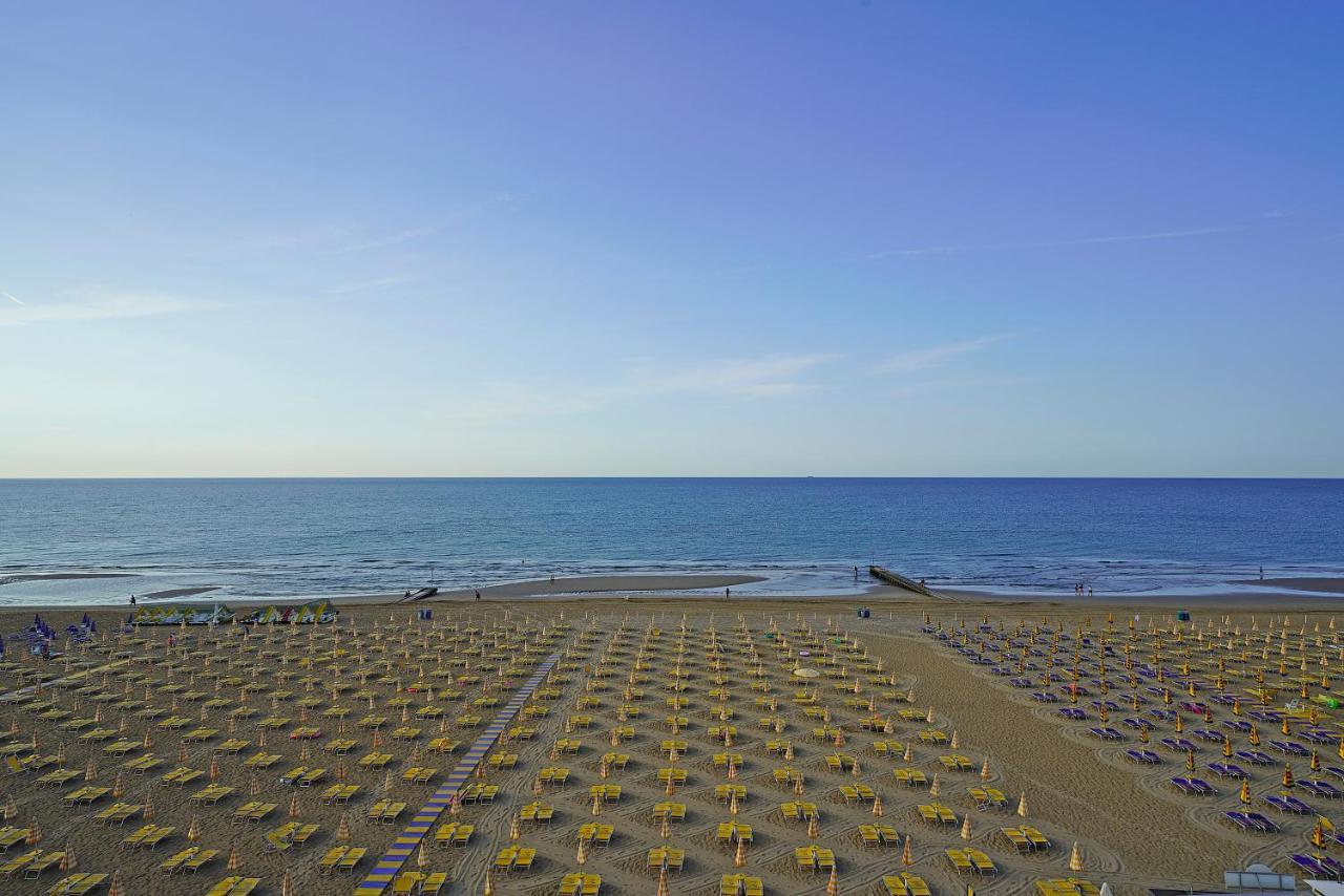 Hotel Strand A Frontemare Lido di Jesolo Exterior foto