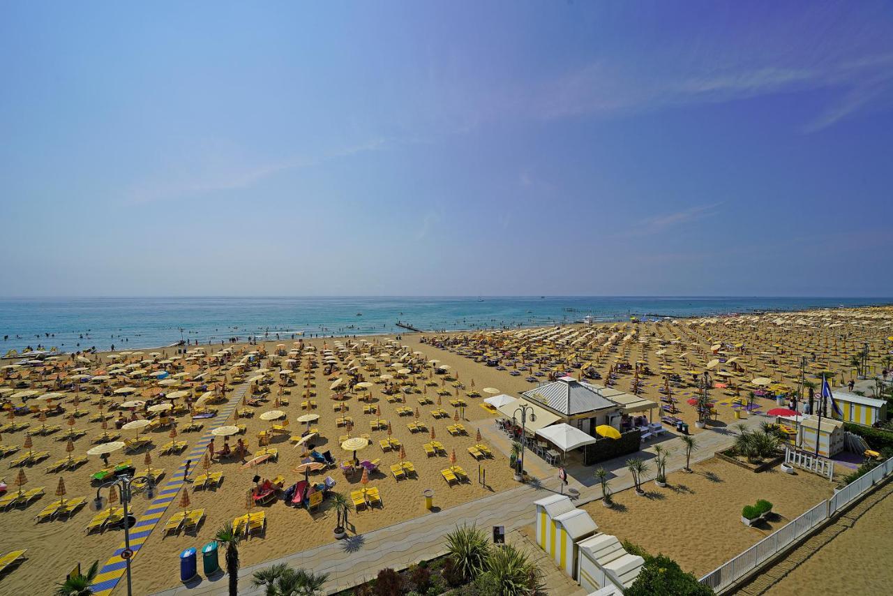 Hotel Strand A Frontemare Lido di Jesolo Exterior foto